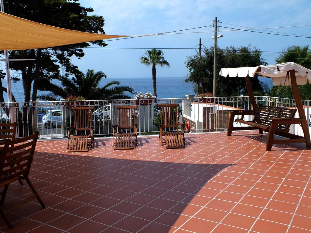 B&B Villa Sul Mare Melito Di Porto Salvo Extérieur photo