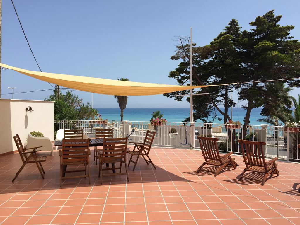 B&B Villa Sul Mare Melito Di Porto Salvo Extérieur photo