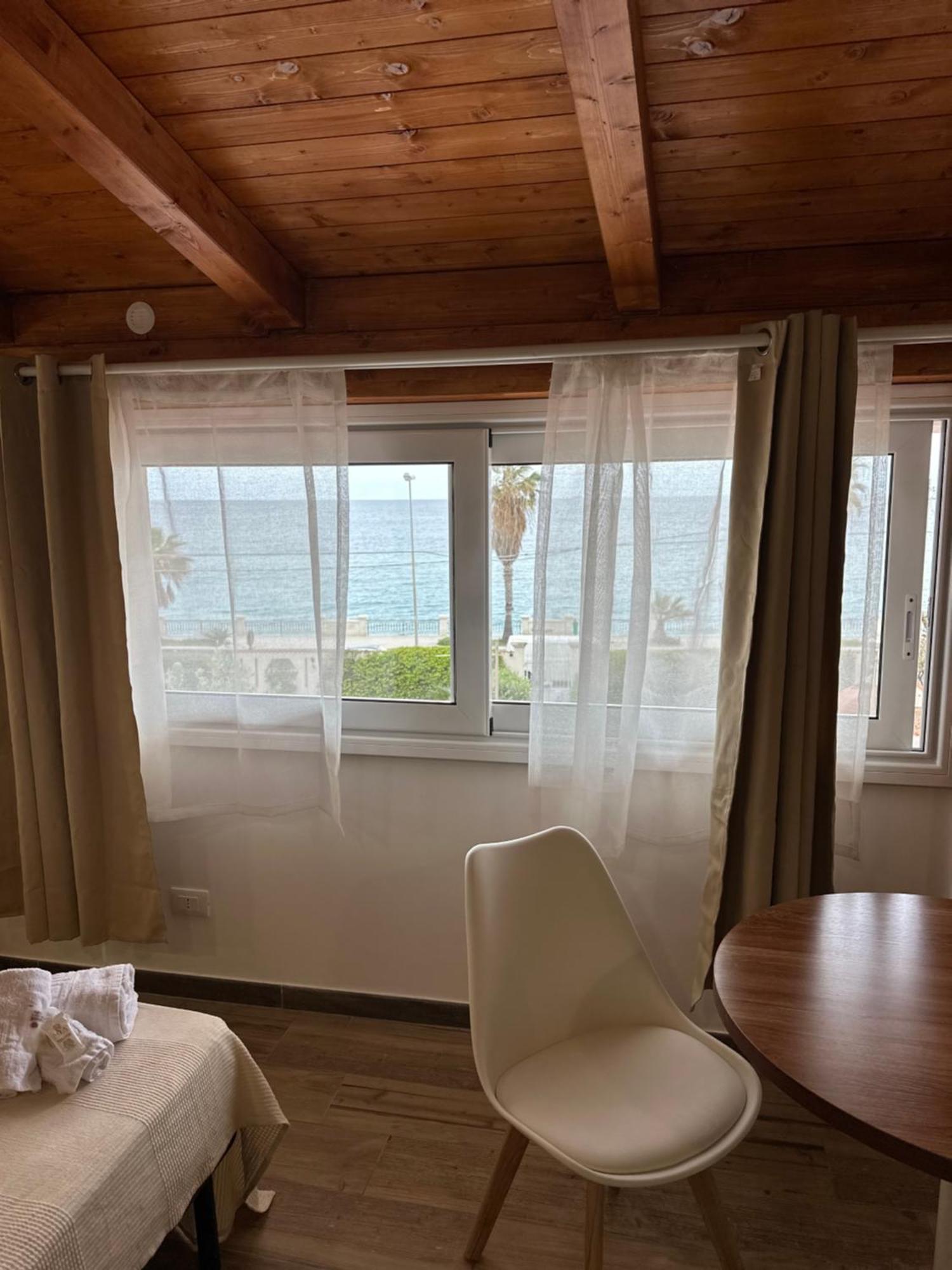 B&B Villa Sul Mare Melito Di Porto Salvo Extérieur photo